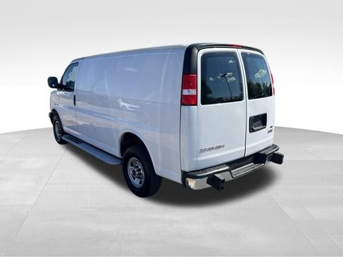 Used 2023 GMC Savana 2500 w/ Driver Convenience Package image 4