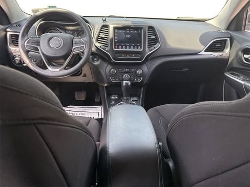 Used 2022 Jeep Cherokee Latitude w/ Comfort Safety Group image 12