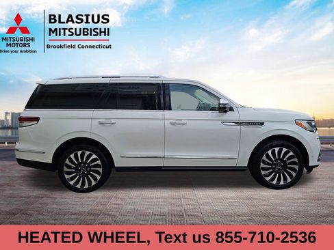 Used 2022 Lincoln Navigator Black Label image 10