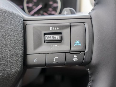 New 2026 Nissan Rogue SV FWD image 12