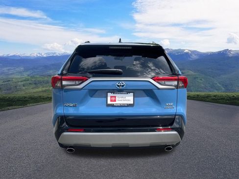 Used 2024 Toyota RAV4 XSE w/ Advanced Technology Package AWD/4WD image 4