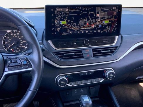 Used 2023 Nissan Altima 2.5 SL image 9