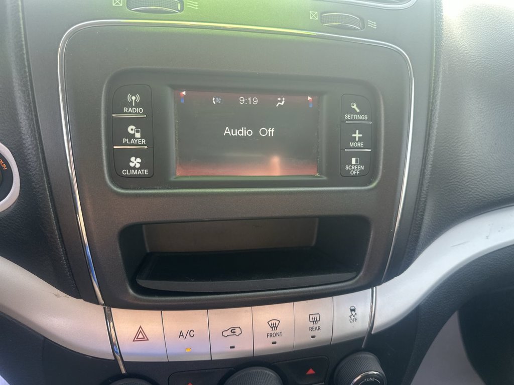 Used 2017 Dodge Journey SE w/ Flexible Seating Group FWD image 23