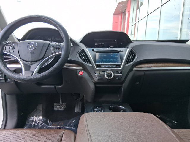 Used 2020 Acura MDX w/ Technology Package AWD/4WD image 17