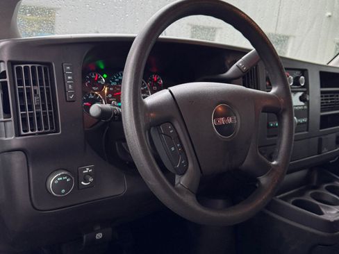 Used 2024 GMC Savana 2500 w/ Driver Convenience Package RWD image 12