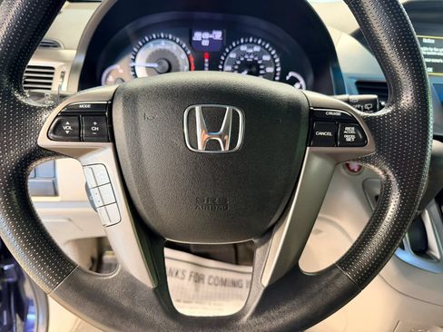 Used 2016 Honda Odyssey SE image 9