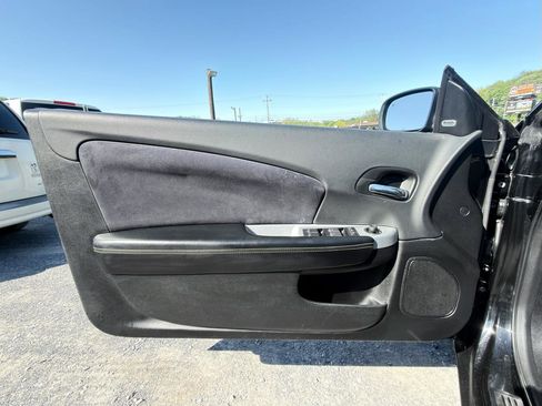 Used 2012 Chrysler 200 S FWD image 19