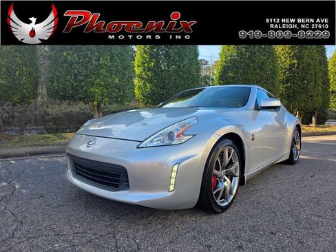 Used 2014 Nissan 370Z Coupe w/ Sport Package image 1