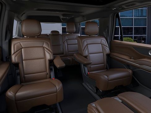 New 2026 Lincoln Navigator L Reserve AWD/4WD image 11