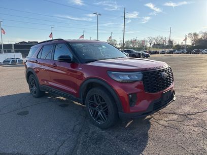 Certified 2025 Ford Explorer ST-Line w/ ST-Line Street Pack