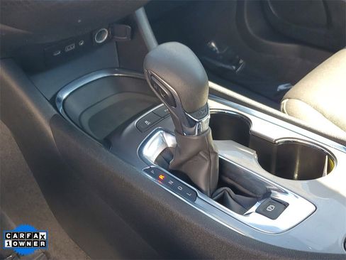 Used 2024 Chevrolet Malibu LT image 30