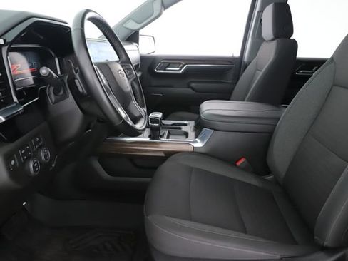 Used 2024 Chevrolet Silverado 1500 RST AWD/4WD image 16