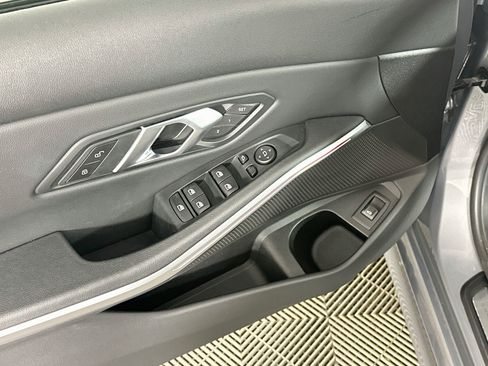 Used 2025 BMW 330i Sedan RWD image 15