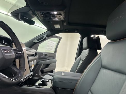 New 2026 GMC Yukon AT4 w/ AT4 Premium Plus Package AWD/4WD image 34