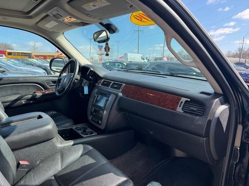 Used 2009 GMC Yukon XL SLT image 12