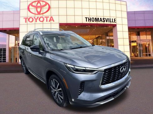 Used 2023 INFINITI QX60 Sensory w/ Vision Package AWD/4WD image 3