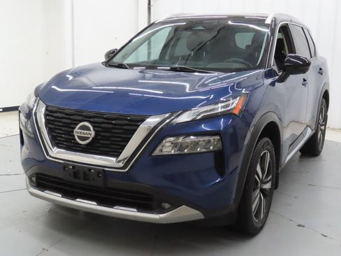 Used 2021 Nissan Rogue Platinum FWD image 8
