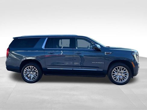 Used 2026 GMC Yukon XL Elevation w/ Elevation Premium Package AWD/4WD image 10