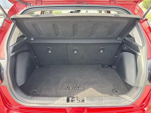 Used 2023 Hyundai Venue SEL w/ Cargo Package FWD image 21