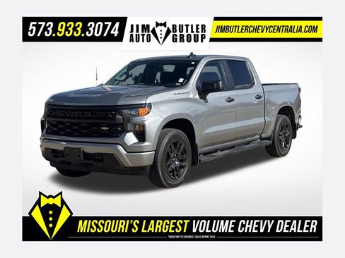 Used 2024 Chevrolet Silverado 1500 Custom image 1