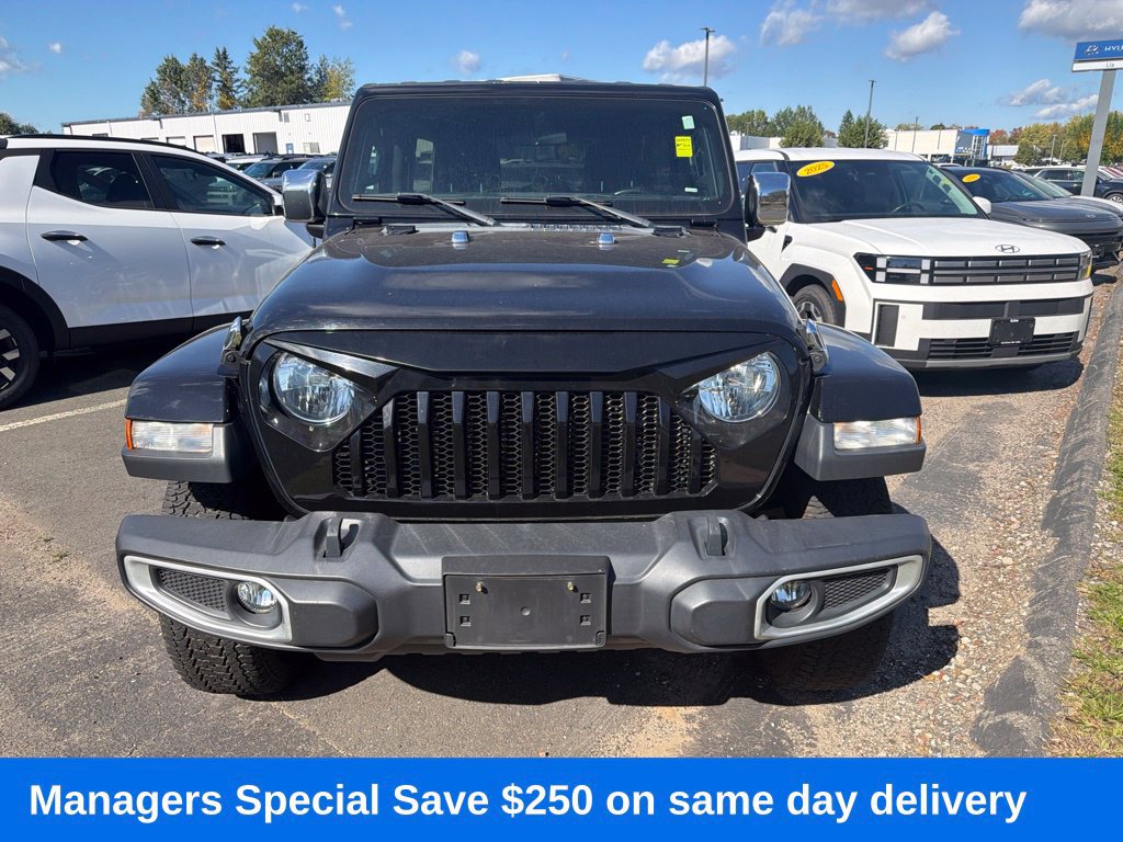 Used 2020 Jeep Wrangler Unlimited Sahara AWD/4WD image 2