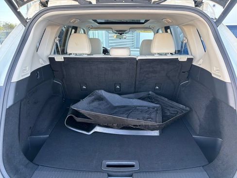 Used 2021 Nissan Rogue SV w/ Premium Package AWD/4WD image 23