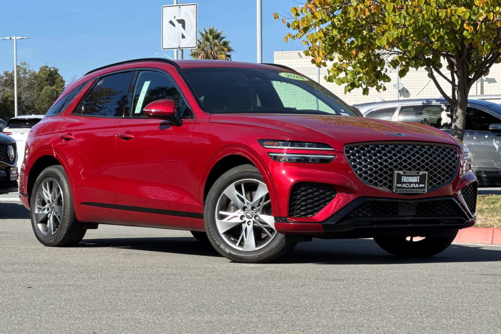 Used 2024 Genesis GV70 3.5T Sport AWD/4WD image 2