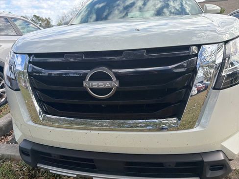 Used 2023 Nissan Pathfinder Platinum w/ Cargo Package image 1