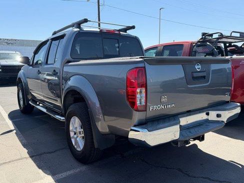Used 2019 Nissan Frontier SV RWD image 4
