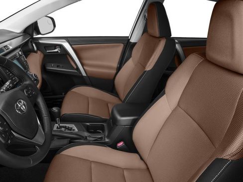 Used 2017 Toyota RAV4 AWD Hybrid image 9