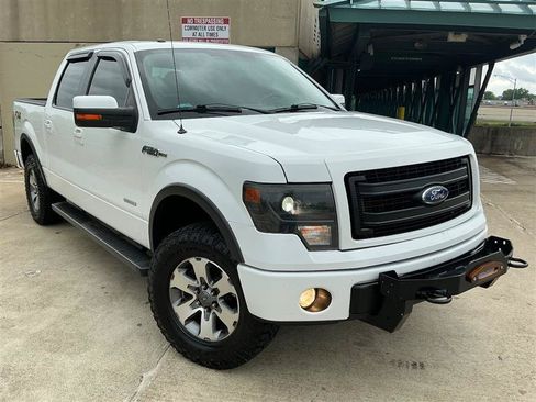 Used 2014 Ford F150 FX4 w/ Equipment Group 402A Luxury AWD/4WD image 7