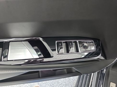 Used 2025 Cadillac Escalade Sport Platinum image 37