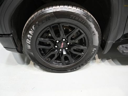 Used 2024 GMC Sierra 1500 Elevation w/ Elevation Premium Package image 27
