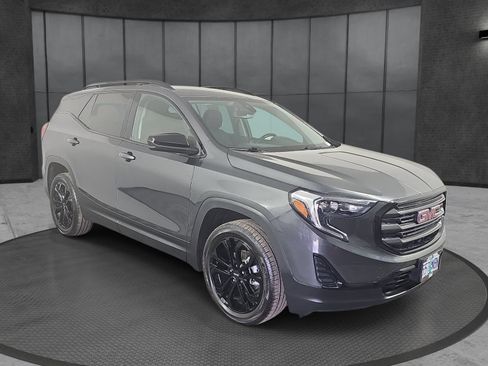 Used 2021 GMC Terrain SLE w/ Elevation Edition AWD/4WD image 3