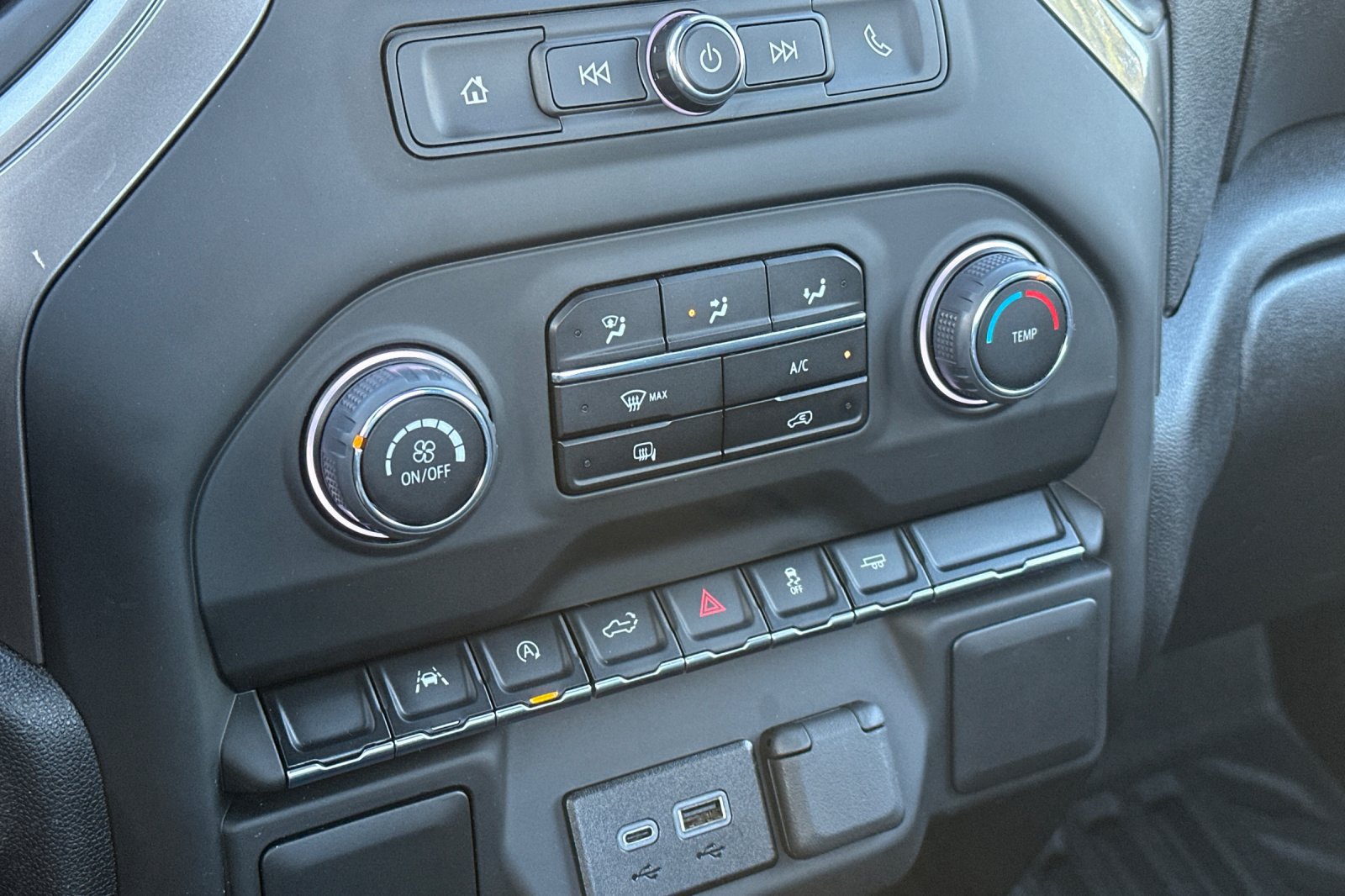 Used 2025 Chevrolet Silverado 1500 W/T RWD image 19