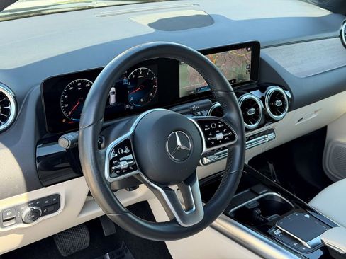 Used 2023 Mercedes-Benz GLA 250 4MATIC image 21