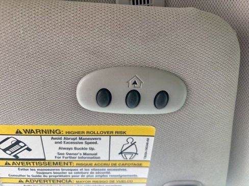 Used 2017 Ford Explorer Platinum image 32