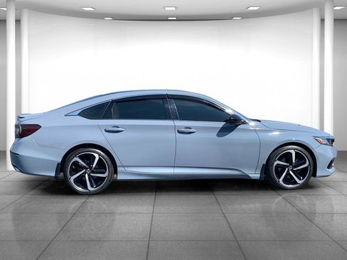 Used 2022 Honda Accord Sport image 8