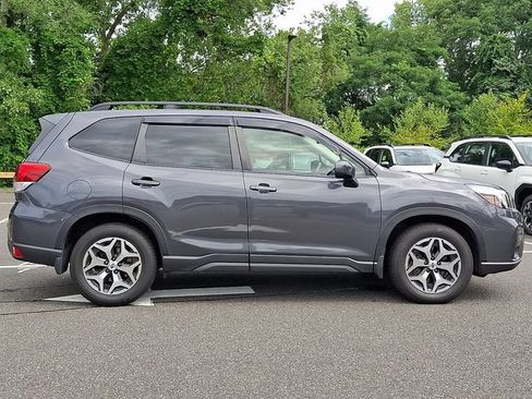 Used 2020 Subaru Forester Premium AWD/4WD image 7