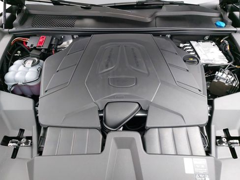 New 2026 Porsche Cayenne image 32