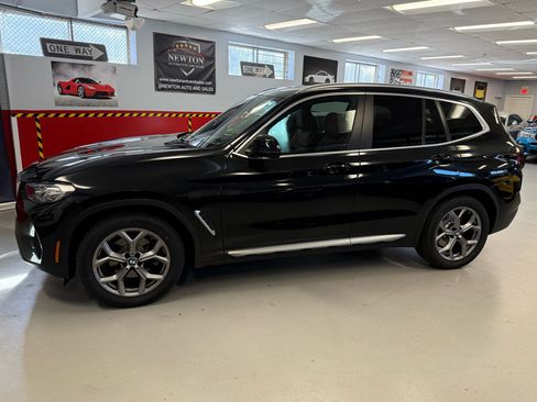 Used 2023 BMW X3 xDrive30i w/ Premium Package image 4
