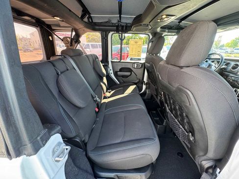 Used 2023 Jeep Wrangler Unlimited Rubicon 4xe w/ Cold Weather Group AWD/4WD image 26