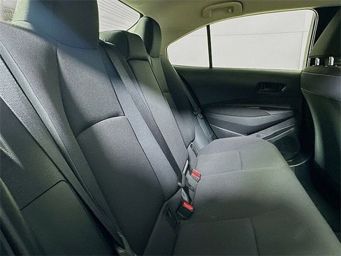 Used 2024 Toyota Corolla LE image 23