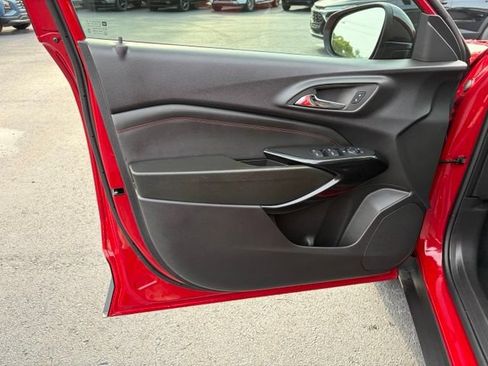 Certified 2026 Chevrolet Trax RS w/ Driver Confidence Package FWD image 12
