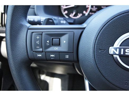 New 2026 Nissan Pathfinder S image 14