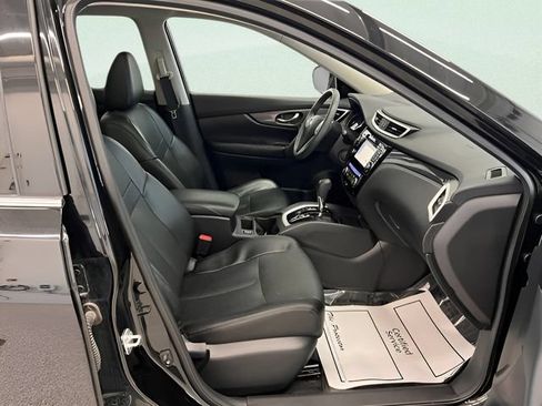 Used 2016 Nissan Rogue SL w/ SL Premium Package AWD/4WD image 12