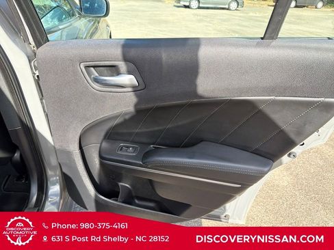 Used 2017 Dodge Charger R/T w/ Plus Group image 35