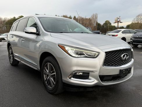 Used 2018 INFINITI QX60 Luxe image 2