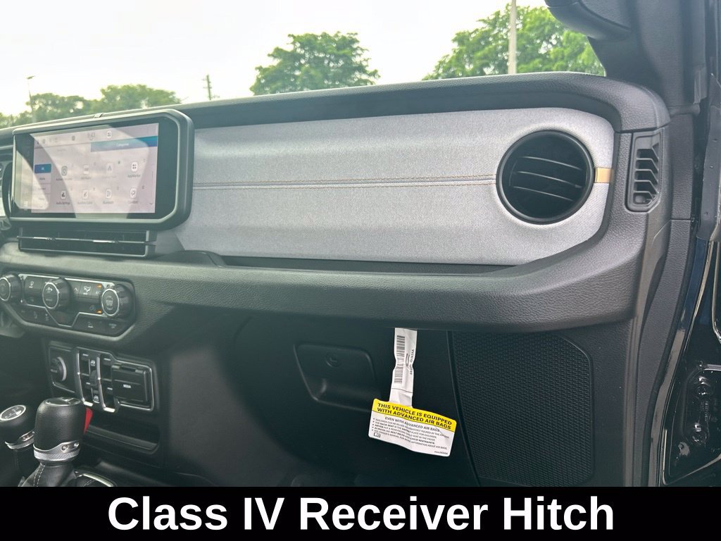 Used 2026 Jeep Gladiator Sport AWD/4WD image 24