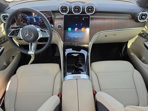 Certified 2025 Mercedes-Benz GLC 300 image 14